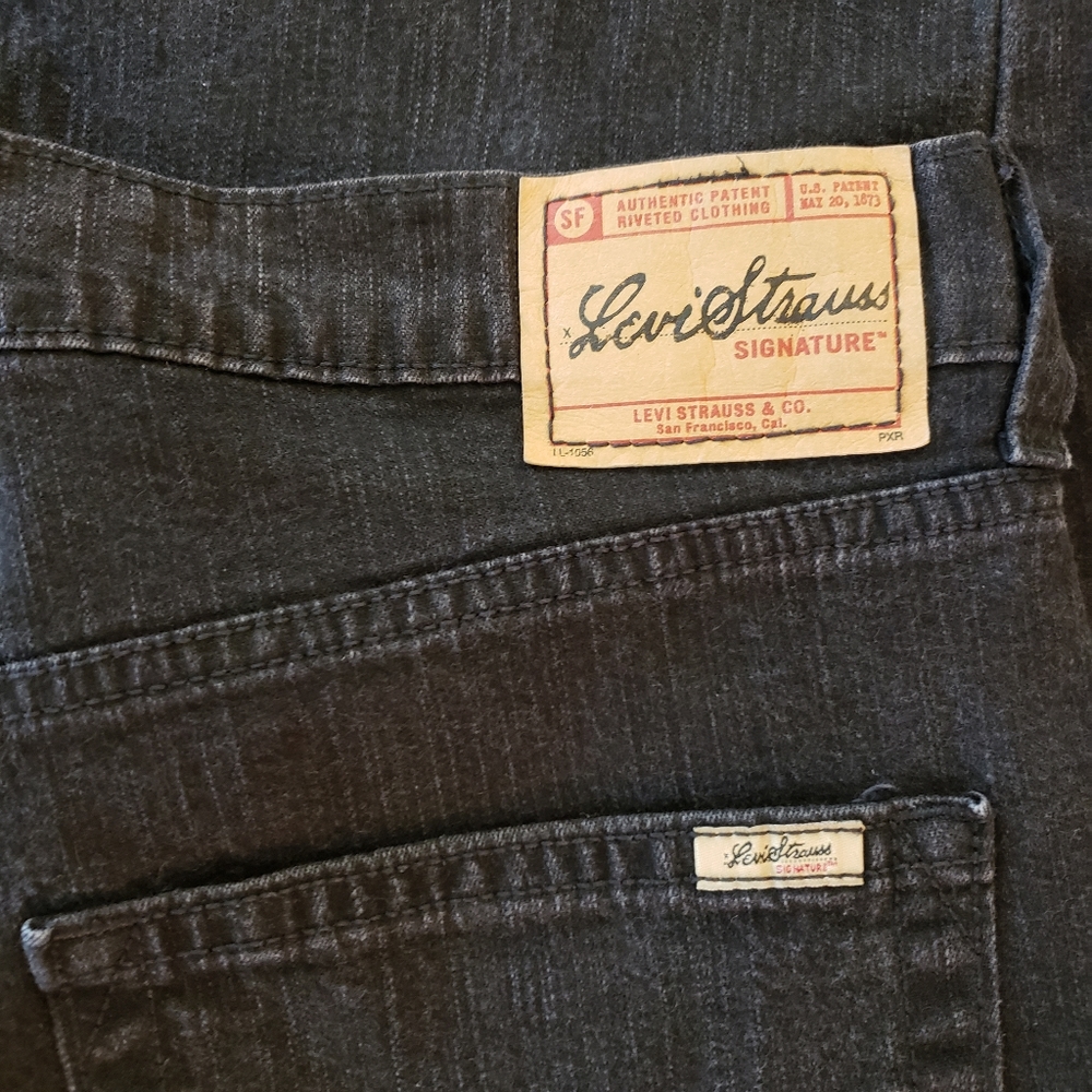 Boot Cut jeans Levi Strauss Signature| Size 16 - Picture 10 of 12